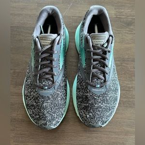 Brooks Launch 4 Road-Running Shoes - Women's Size 9